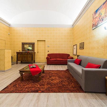 Lussuoso Appartamento Nel Cuore Di Bologna Luaran gambar